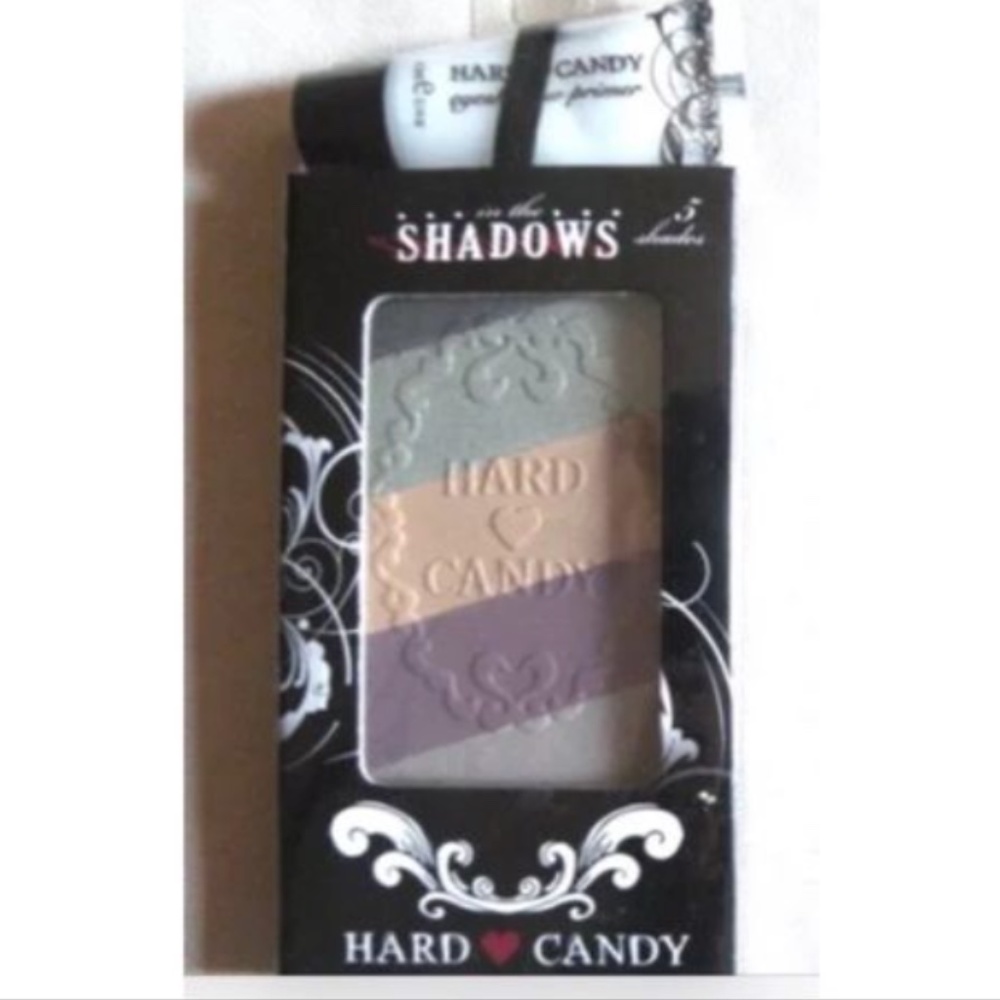 ❤️ Hard Candy Eyeshadow with Primer included